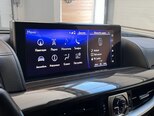 Lexus LX 450d-24