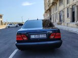 Mercedes E 240-2