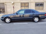 Mercedes E 240-4