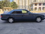 Mercedes E 240-3