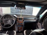 Mercedes 200 D-8