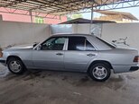 Mercedes 200 D-14