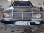 Mercedes 200 D-20