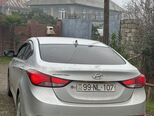 Hyundai Elantra-8