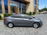 Hyundai Accent-4