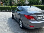Hyundai Accent-7