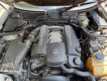 Mercedes E 240-11