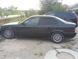 BMW 320-3