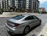 Hyundai Sonata-12