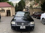 Volkswagen Passat-1