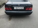 Mercedes E 240-4