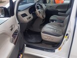 Toyota Sienna-8