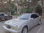 Mercedes E 320-2