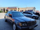 Mercedes 220 E-1