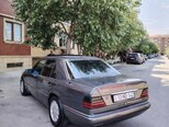 Mercedes 220 E-5