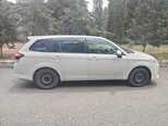 Toyota Corolla Fielder-4