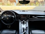 Porsche Panamera-11