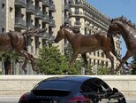 Porsche Panamera-4