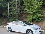 Hyundai Elantra-3