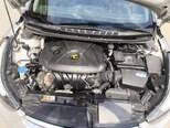 Hyundai Elantra-4