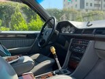 Mercedes 300 E-9