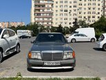 Mercedes 300 E-1
