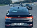 Hyundai Elantra-4