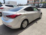 Hyundai Elantra-8