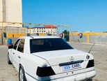Mercedes E 220-4