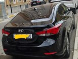 Hyundai Elantra-2