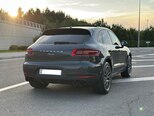 Porsche Macan-4
