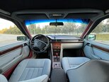 Mercedes 220 E-6