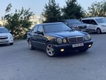 Mercedes E 240-4