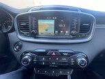 Kia Sorento-8