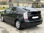 Toyota Prius-4