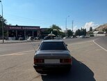 Mercedes 200 D-4