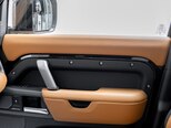 Land Rover Defender-12
