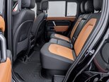 Land Rover Defender-8