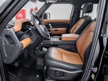 Land Rover Defender-7