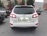 Hyundai Santa Fe-12
