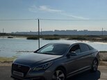 Hyundai Sonata-2
