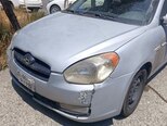 Hyundai Accent-12