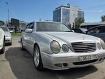 Mercedes E 320-7