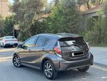 Toyota Prius C-3