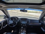 Mitsubishi Pajero-3