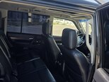 Mitsubishi Pajero-13
