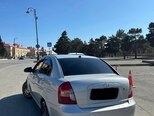 Hyundai Accent-5