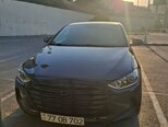 Hyundai Elantra-17