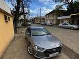 Hyundai Elantra-13
