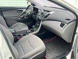 Hyundai Elantra-11